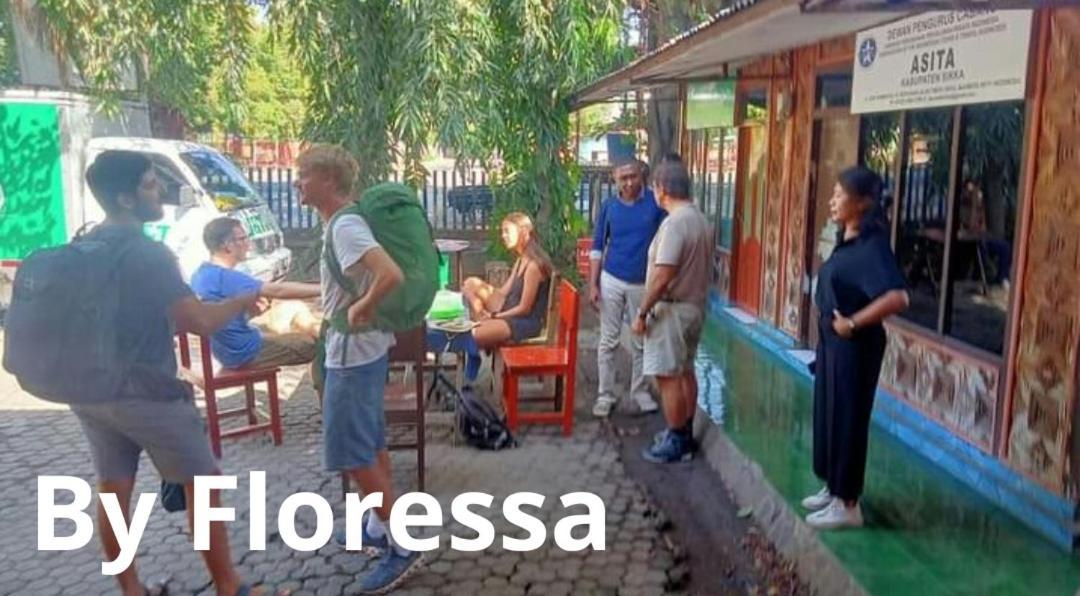 Guest House Dorm Floressa Maumere Bagian luar foto